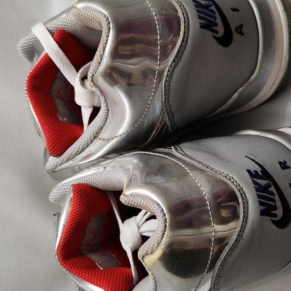 Nike Flight Squad QS Metallic Silver sneakers (mens size 10) - Picture 13 of 16